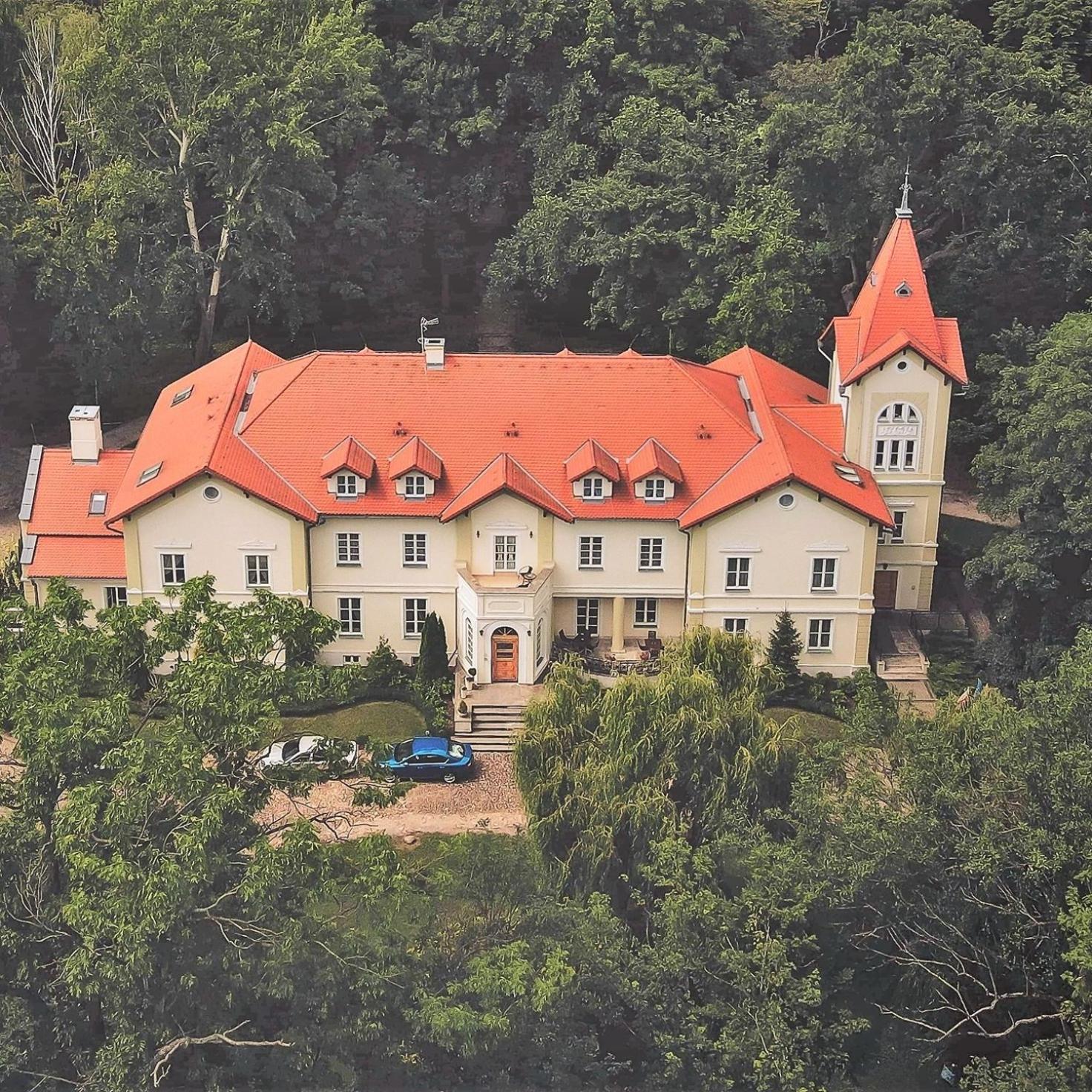 Palac Kobylin Kültér fotó
